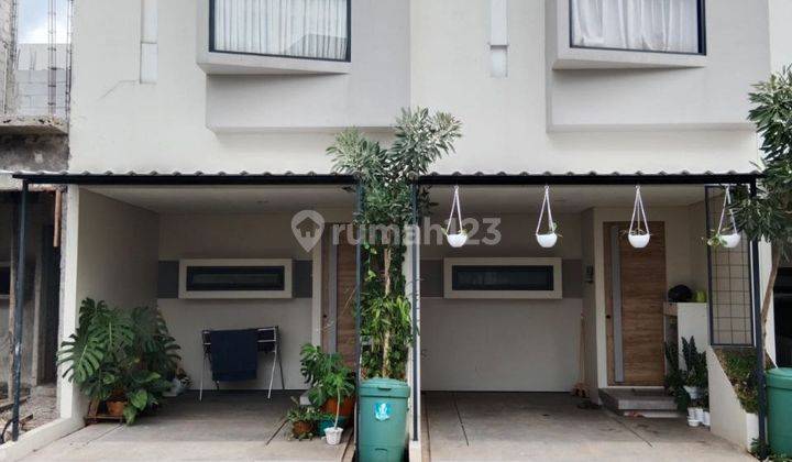 Jual Rumah Depok, 2 Lantai 700 Jtaan 2