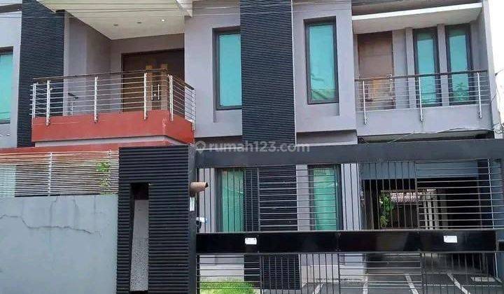 Rumah Mewah Full Furnish Ada Kolam Renang Dekat Rsud Ciracas 1