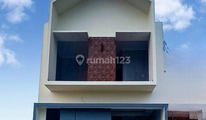 Rumah Dijual Di Jakarta Timur,2 Lt 900 Jutaan Dekat Tol Cibubur 1