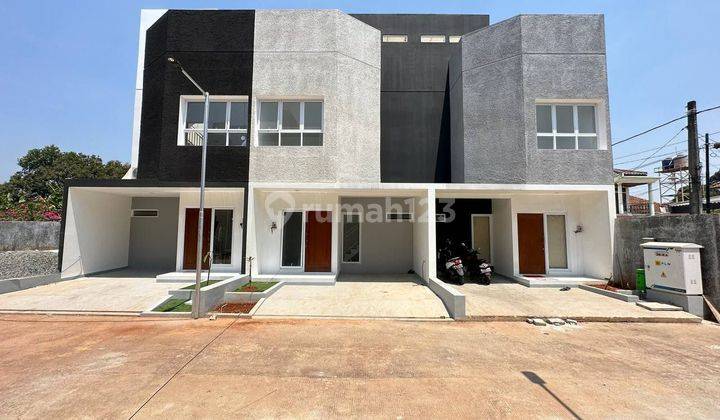 Rumah Dijual Di Bekasi,2 Lantai 2 Km Tol Jatiwarna 2