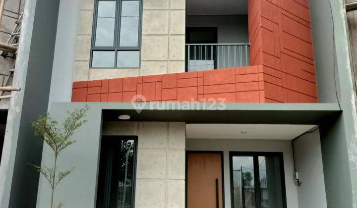 Rumah Dijual Di Cibinong,2 Lantai Siap Huni 5menit Pemda Cibinong