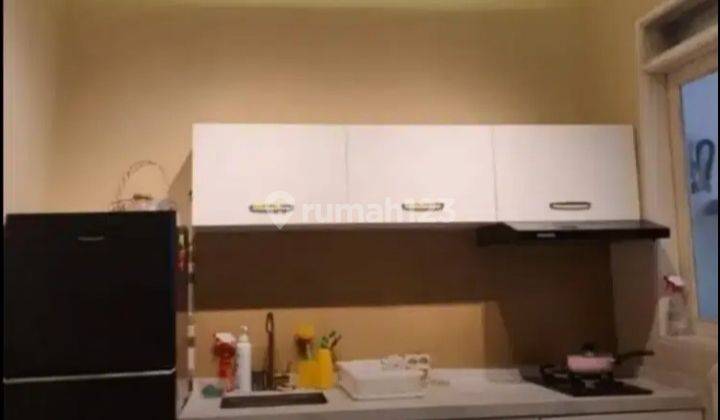 Rumah bagus minimalis, cantik full furnis di Legenda Wisata 8