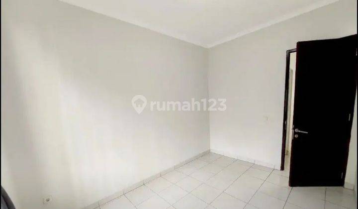 Disewa rumah baru renovasi siap huni di Legenda Wisata 10