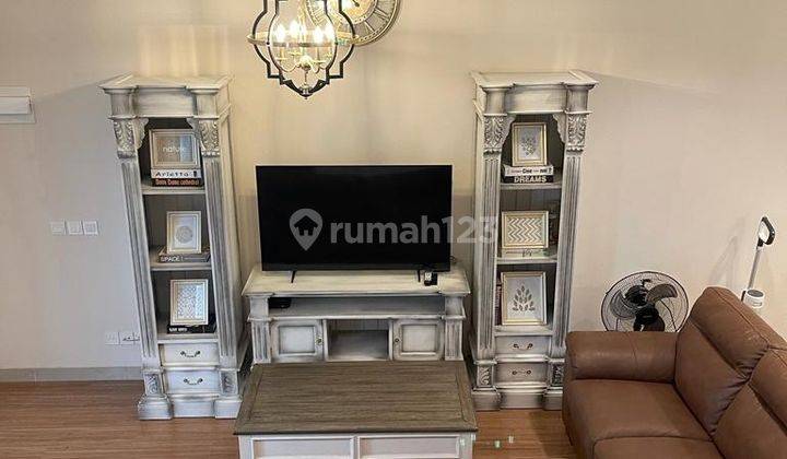 Rumah Sudah Renovasi Dan Furnished Bergaya American di Savia, Bsd City, Tangerang