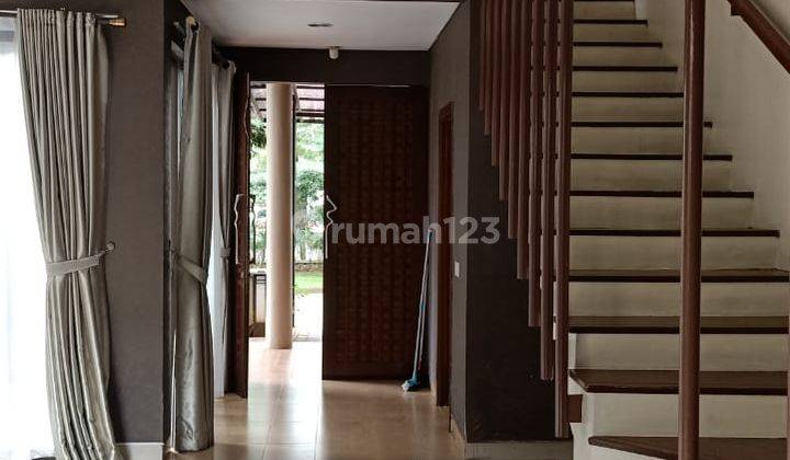 di Jual Rumah Rapi 2 Lantai di De Park Bsd City 2