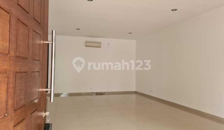 Nice House In Palmyra Alam Sutera Cluster, Silk Road Street, Kunciran, Alam Sutera, Neat and Ready to Occupy. 2