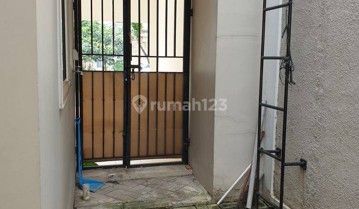 Rumah di Cluster Edison Scientia Summarecon Serpong 2 Lantai SHM  2