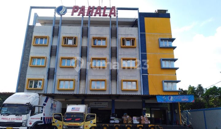 Gedung bagus layak pake 2