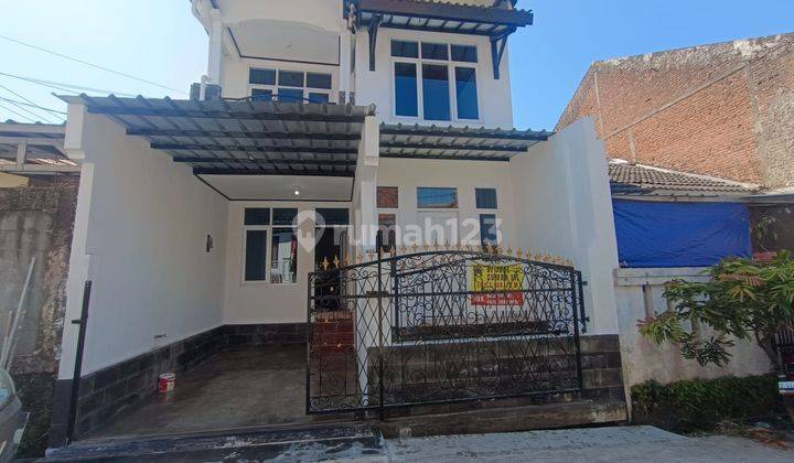 Jual Rumah 2 Lantai di Jln Perumahan manglayang  1