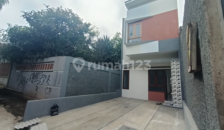 Sell 2-Story Ready-to-Occupy House Beside Cilengkrang Ciwaru Road 2