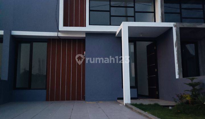 Rumah Akses 0 Jalan Raya Dp 0, Selatan Surabaya. Bisa Kpr 1