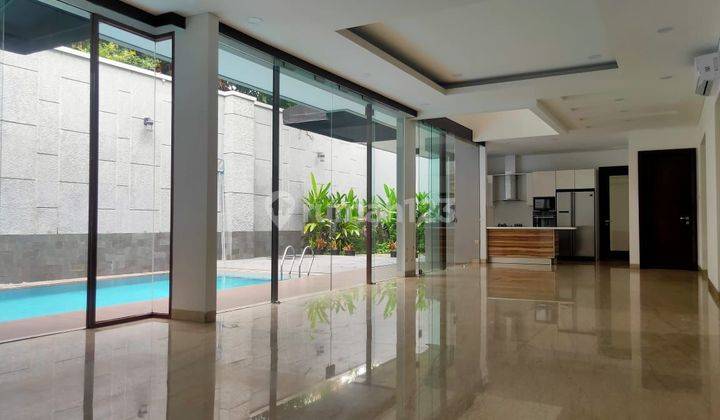 Beautiful House With Private Pool In Pejaten Barat, Kemang 1