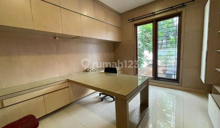 Disewakan Rumah 2 Lantai Cocok Untuk Kantor di Area Senopati Jakarta Selatan 7