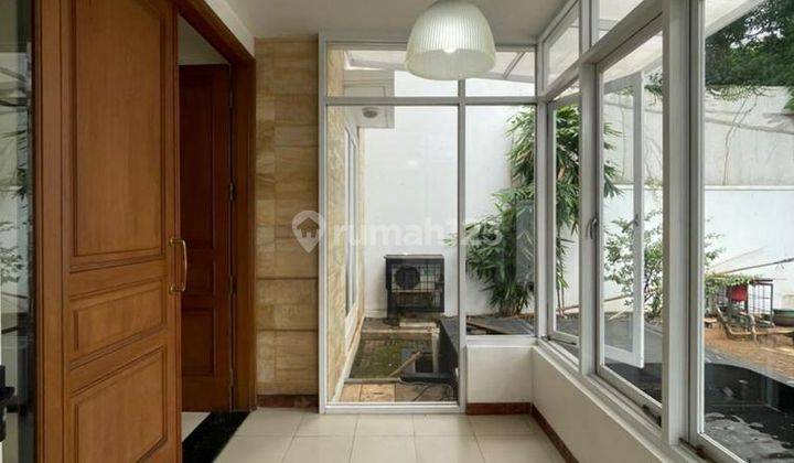 Disewakan Rumah 2 Lantai Cocok Untuk Kantor di Area Senopati Jakarta Selatan 13