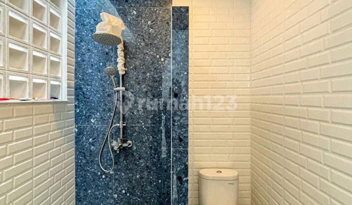 Cilandak - [For Sale]: New and Ready-to-Occupy House, 3-Story Building. 2