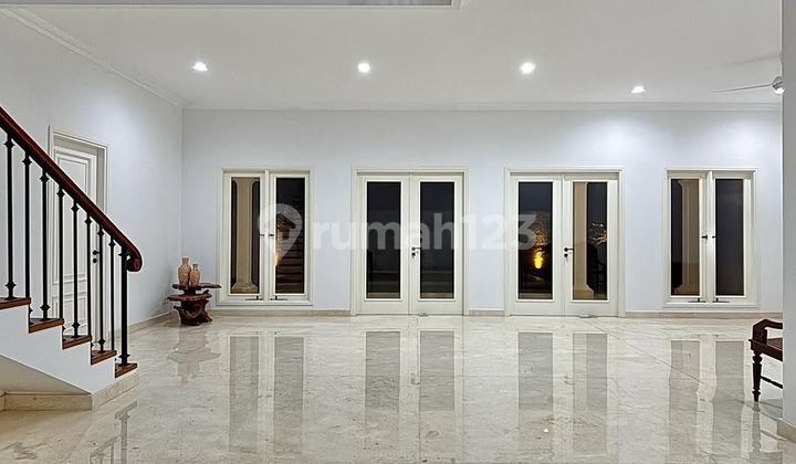 Cilandak - [For Sale]: Modern Classic Design, Spacious Garden, Double High Ceiling. 2