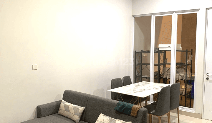 Dijual Rumah Cantik Furnish Siap Huni Lingkungan Asri jakarta Garden City 2