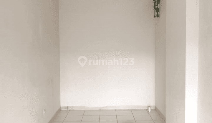 Kios Bagus Siap Usaha Murah di Dalam Apartement Springlake  2