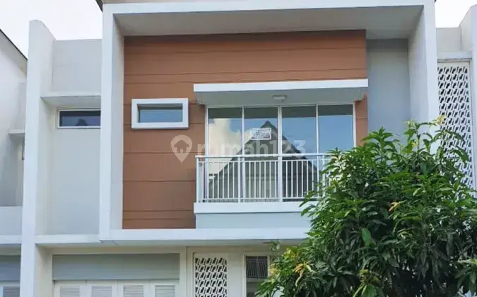 Rumah Mewah View Pool Cluster Amanda summarecon Bandung Cash kpr 1