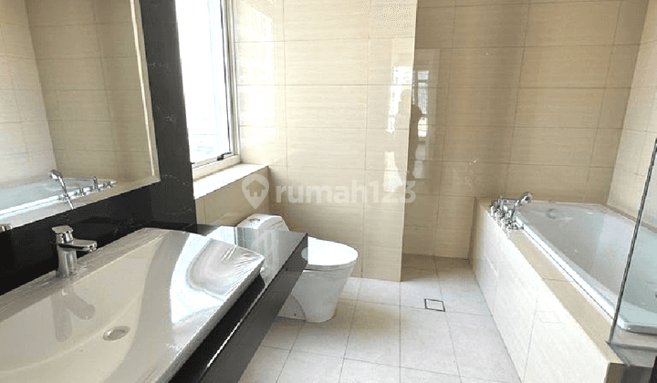 Apartement The Kensington, 3br View Pool Dan City Di Jakut 2