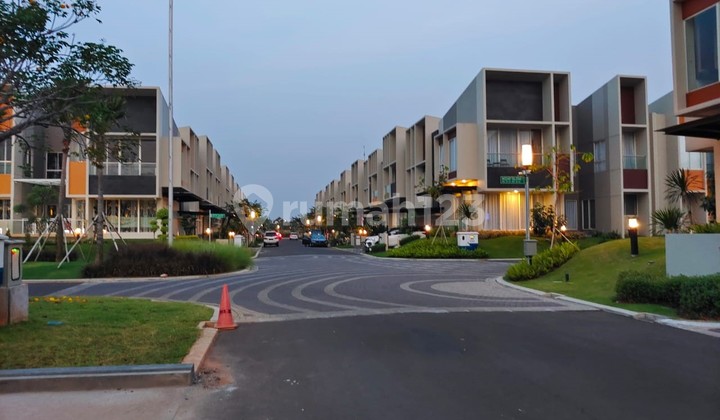 Cluster Mozart Hoek Dekat Taman Clubhouse Pool Jarang Ada bisa Cash/Kpr 2