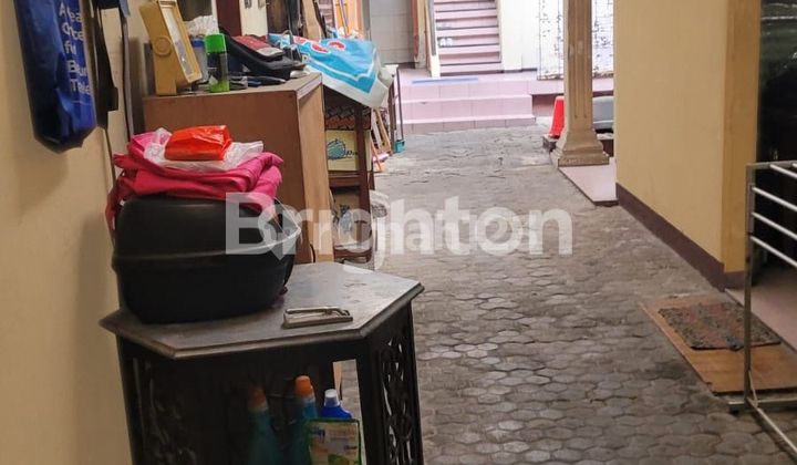 RUMAH LAMA TENGAH KOTA SURABAYA DI TUMAPEL DEKAT KAMPUS WIDYA MANDALA RAYA DARMO 2