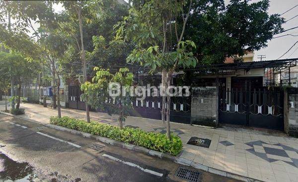 RUMAH TENGAH KOTA KARTINI DEKAT RAYA DARMO RAYA DIPONEGORO 1