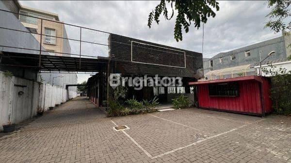 RUMAH USAHA BEKAS CAFE RESTO ARIEF RAHMAN HAKIM DEKAT KLAMPIS KERTAJAYA RAYA MERR   1