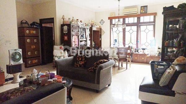 RUMAH DI MANYAR SIAP HUNI DEKAT KLAMPIS MERR DHARMAHUSADA