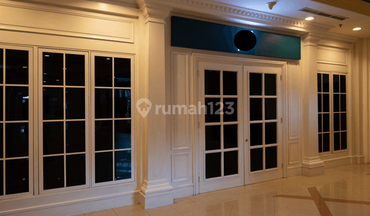 Unit Lantai Dasar di Bellezza Shopping Arcade, Jakarta Selatan 1