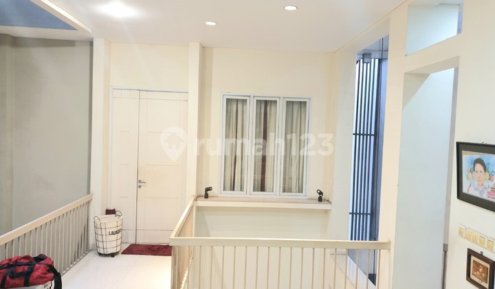 Rumah Mewah Dekat Kawasan CBD Puri Indah Jakarta Barat 2