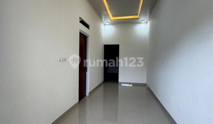 Comfortable & Strategic New House in Duri Kosambi, West Jakarta 2