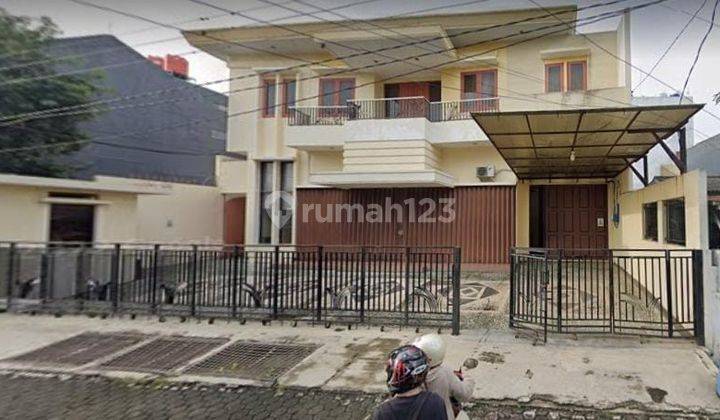 Tempat Usaha Jl. Halmahera  3