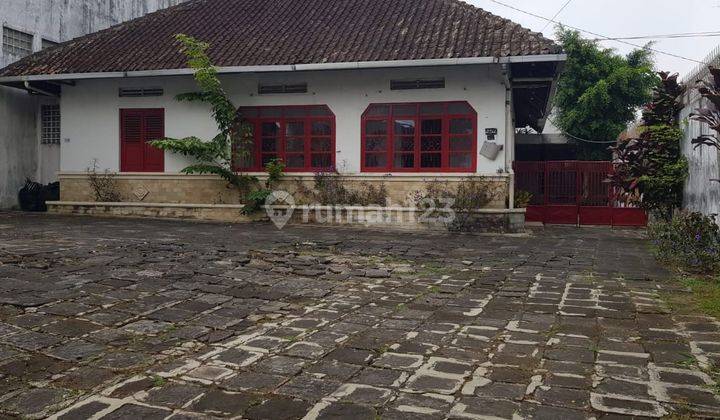 Rumah Jl. Jend Sudirman, Salatiga  1