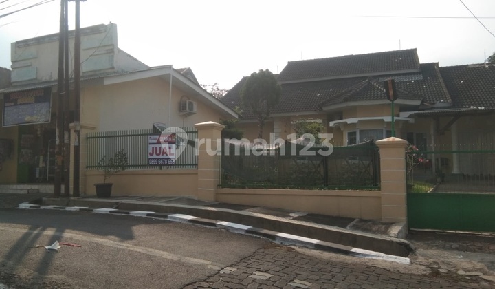 House on Jl. Waru Timur, Tembalang, Banyumanik 1