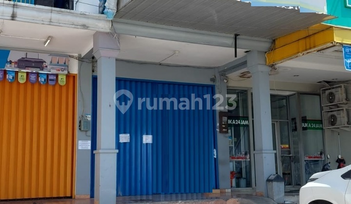 2-Story Shop House on Sukun Raya, Banyumanik 2-Story Shop House on Sukun Raya, Banyumanik