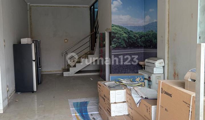 FOR SALE 3-STORY SHOPHOUSE IN BRUMBUNGAN 2