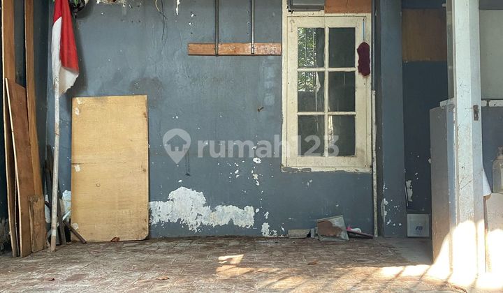 Dijual Rumah Lama Hitung Tanah Jl. Puri Anjasmoro A 2