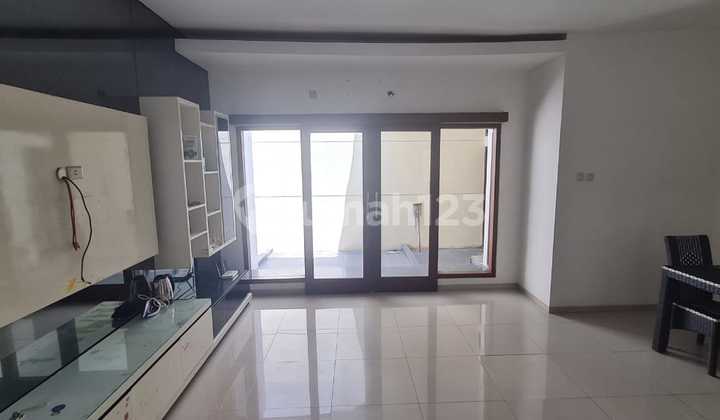 Rumah Bagus Jl. Puri Meditrania  2