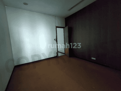 Disewakan Rumah Jl. S Parman  2