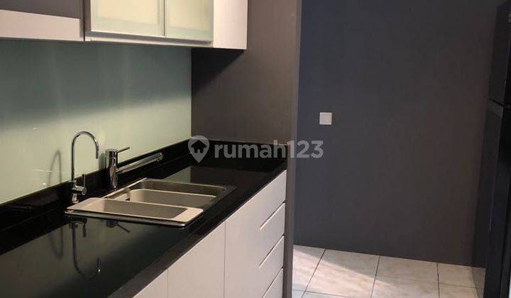 Disewakan Apartemen Menara Matahari 3 Kamar Tidur - Fully Furnished dan Strategis !!!  2