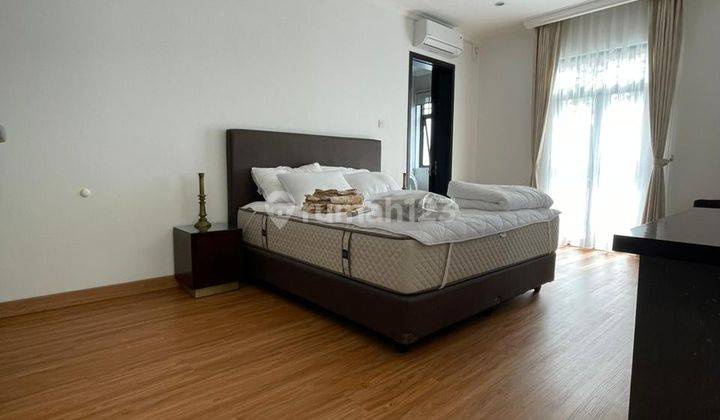 Brand New House, Desain Mewah di Discovery Bintaro Jaya