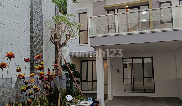 Rumah 2 Lantai Minim Sekat Di Cluster Puri Bintaro, Bintaro Jaya Sektor 9 1