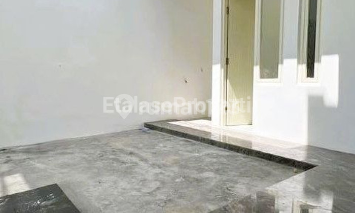 Dijual Rumah Baru 2 Lantai Minimalis Manyar Kertoadi Dekat Galaxy Mall 2