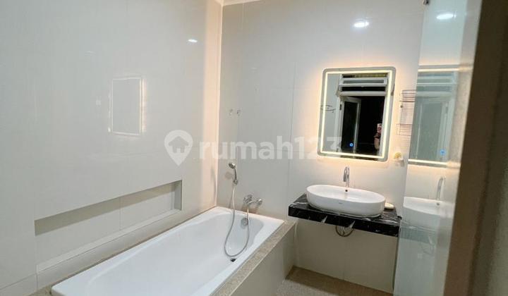 DIJUAL RUMAH SBY TIMUR Sutorejo Utara . MODERN MINIMALIS 2 LANTAI (SIAP TINGGAL)  2