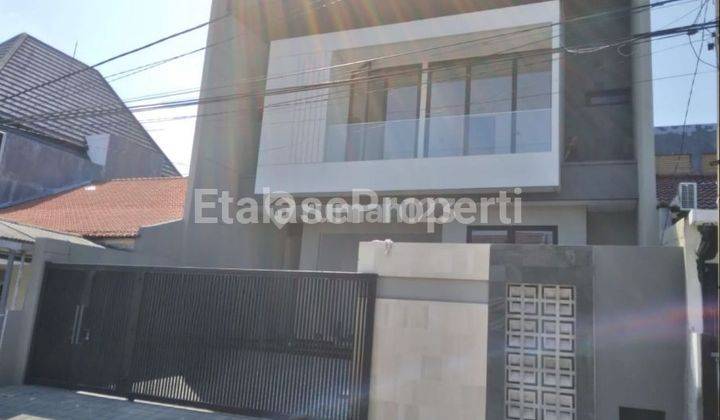 Jual Rumah Baru Manyar 1