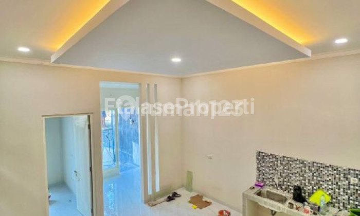 Ada 4 Unit, Rumah Modern 2 Lantai Di Jemursari Timur Tipe D 2
