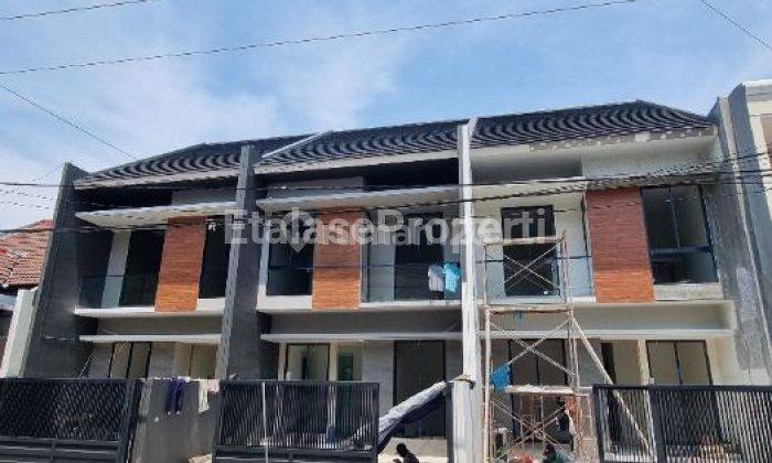 Dijual Rumah Baru 2 Lt Mewah Kekinian Mulyosari Prima 3 Unit Jejer 2