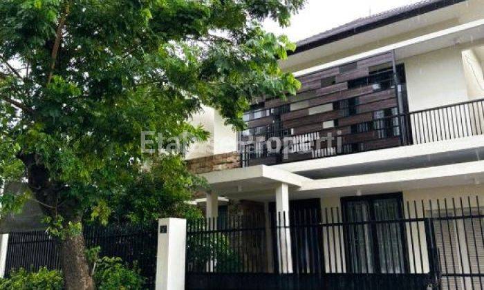 Dijual Atau Disewakan Rumah Siap Huni Semi Furnished Dian Istana Park Avenue 1