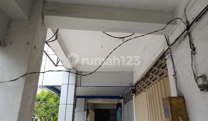 Rare Find!!! Strategically Located Ruko Raya Kembang Jepun 2